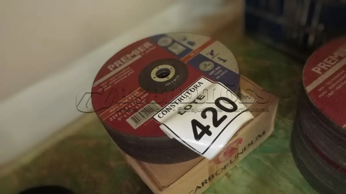 LOTE 420 - 18 DISCO DE DESBASTE DE 9” PARA LIXADEIRA. (NO ESTADO) ATENÇÃO! FAZER A VISITAÇÃO ANTES DE ARREMATAR, NÃO SABEMOS SE FUNCIONA, LEILÃO NÃO TEM GARANTIA E NEM DEVOLUÇÃO, SUJEITO A POSSÍVEIS AVARIAS VISÍVEIS/OCULTAS E/OU AUSÊNCIA DE COMPONENTES.