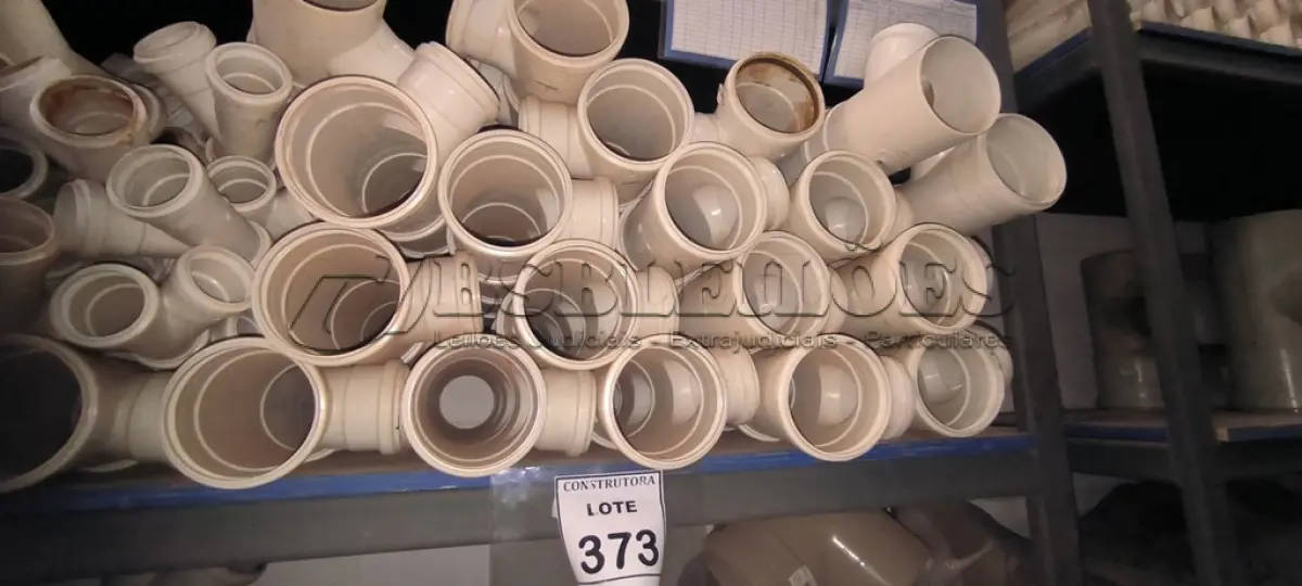 LOTE 373 - 01 LOTE COM TE EM PVC PARA ESGOTO SN 100X75MM. (NO ESTADO) ATENÇÃO! FAZER A VISITAÇÃO ANTES DE ARREMATAR, NÃO SABEMOS SE FUNCIONA, LEILÃO NÃO TEM GARANTIA E NEM DEVOLUÇÃO, SUJEITO A POSSÍVEIS AVARIAS VISÍVEIS/OCULTAS E/OU AUSÊNCIA DE COMPONENTES.