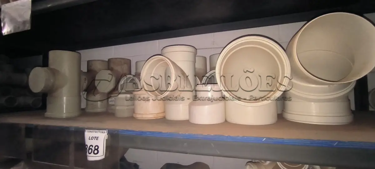 LOTE 368 - 01 LOTE COM TE EM PVC PARA ESGOTO 150MM, CURVA CURTA 75MM E TE PARA INSPEÇÃO 150X100. (NO ESTADO) ATENÇÃO! FAZER A VISITAÇÃO ANTES DE ARREMATAR, NÃO SABEMOS SE FUNCIONA, LEILÃO NÃO TEM GARANTIA E NEM DEVOLUÇÃO, SUJEITO A POSSÍVEIS AVARIAS VISÍVEIS/OCULTAS E/OU AUSÊNCIA DE COMPONENTES.