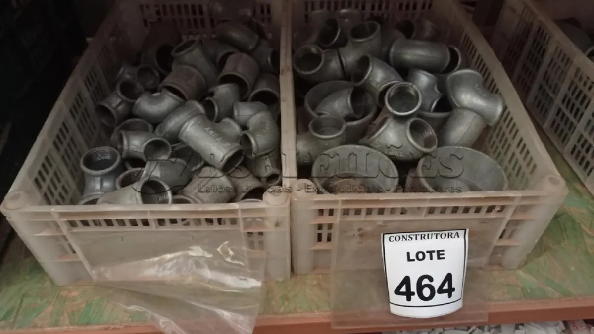 LOTE 464 - 01 LOTE COM TE DE REDUÇÃO E NYPLES DUPLOS EM FERRO GALVANIZADOS. (CAIXA ORGANIZADORA NAO INCLUSA) (NO ESTADO) ATENÇÃO! FAZER A VISITAÇÃO ANTES DE ARREMATAR, NÃO SABEMOS SE FUNCIONA, LEILÃO NÃO TEM GARANTIA E NEM DEVOLUÇÃO, SUJEITO A POSSÍVEIS AVARIAS VISÍVEIS/OCULTAS E/OU AUSÊNCIA DE COMPONENTES.