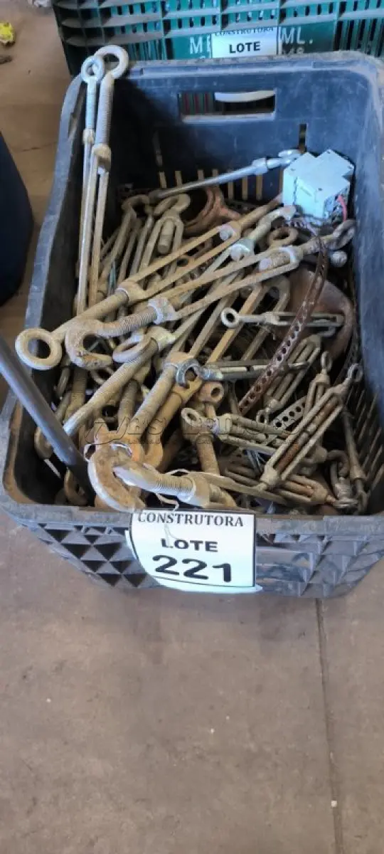 LOTE 221 - 01 LOTE COM ESTICADORES DE CABOS. (CAIXA ORGANIZADORA NAO INCLUSA) (NO ESTADO) ATENÇÃO! FAZER A VISITAÇÃO ANTES DE ARREMATAR, NÃO SABEMOS SE FUNCIONA, LEILÃO NÃO TEM GARANTIA E NEM DEVOLUÇÃO, SUJEITO A POSSÍVEIS AVARIAS VISÍVEIS/OCULTAS E/OU AUSÊNCIA DE COMPONENTES.