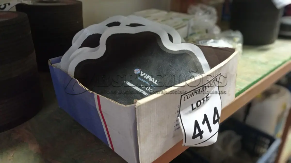 LOTE 414 - 01 LOTE COM MANCHÕES PARA REMENTO QUENTE. (NO ESTADO) ATENÇÃO! FAZER A VISITAÇÃO ANTES DE ARREMATAR, NÃO SABEMOS SE FUNCIONA, LEILÃO NÃO TEM GARANTIA E NEM DEVOLUÇÃO, SUJEITO A POSSÍVEIS AVARIAS VISÍVEIS/OCULTAS E/OU AUSÊNCIA DE COMPONENTES.