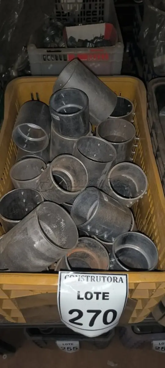 LOTE 270 - 01 LOTE COM LUVAS DE EMENDA ZINCADA 3”. (CAIXA ORGANIZADORA NAO INCLUSA) (NO ESTADO) ATENÇÃO! FAZER A VISITAÇÃO ANTES DE ARREMATAR, NÃO SABEMOS SE FUNCIONA, LEILÃO NÃO TEM GARANTIA E NEM DEVOLUÇÃO, SUJEITO A POSSÍVEIS AVARIAS VISÍVEIS/OCULTAS E/OU AUSÊNCIA DE COMPONENTES.
