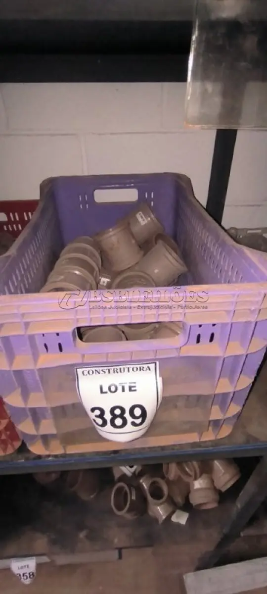 LOTE 389 - 01 LOTE COM TE 32MM, TE 32X25 LISO E LUVAS SOLDÁVEL DE 75MM. (CAIXA ORGANIZADORA NAO INCLUSA) (NO ESTADO) ATENÇÃO! FAZER A VISITAÇÃO ANTES DE ARREMATAR, NÃO SABEMOS SE FUNCIONA, LEILÃO NÃO TEM GARANTIA E NEM DEVOLUÇÃO, SUJEITO A POSSÍVEIS AVARIAS VISÍVEIS/OCULTAS E/OU AUSÊNCIA DE COMPONENTES.