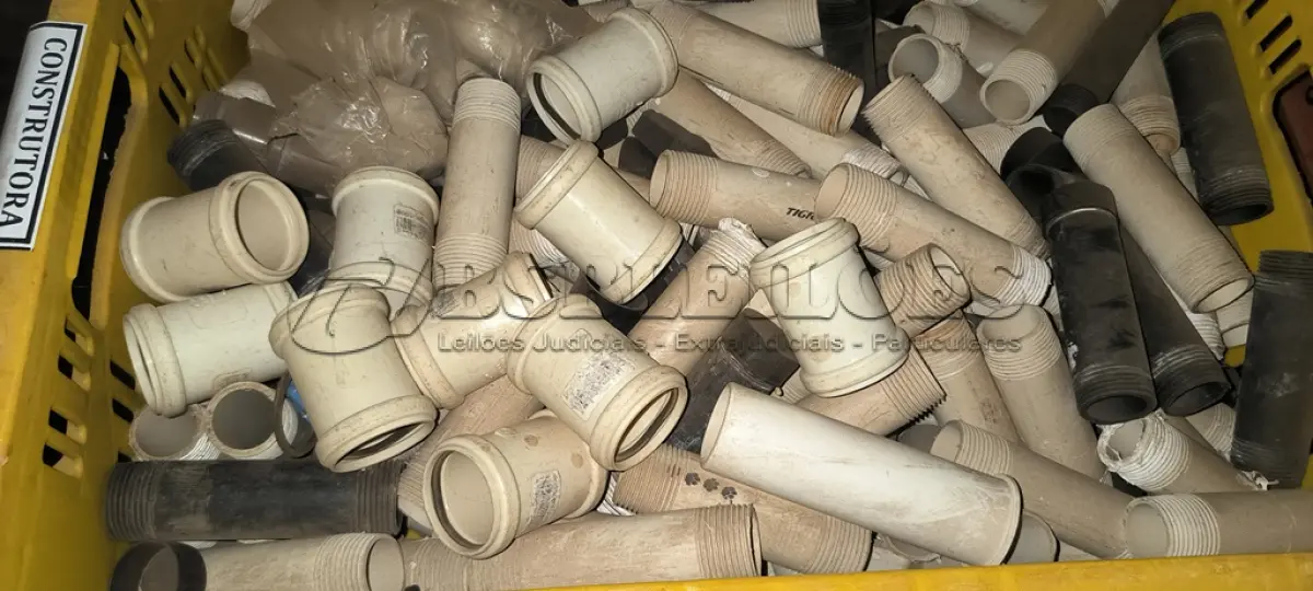 LOTE 352 - 01 LOTE COM LUVAS EM PVC PARA ESGOTO DN 40. (CAIXA ORGANIZADORA NAO INCLUSA) (NO ESTADO) ATENÇÃO! FAZER A VISITAÇÃO ANTES DE ARREMATAR, NÃO SABEMOS SE FUNCIONA, LEILÃO NÃO TEM GARANTIA E NEM DEVOLUÇÃO, SUJEITO A POSSÍVEIS AVARIAS VISÍVEIS/OCULTAS E/OU AUSÊNCIA DE COMPONENTES.