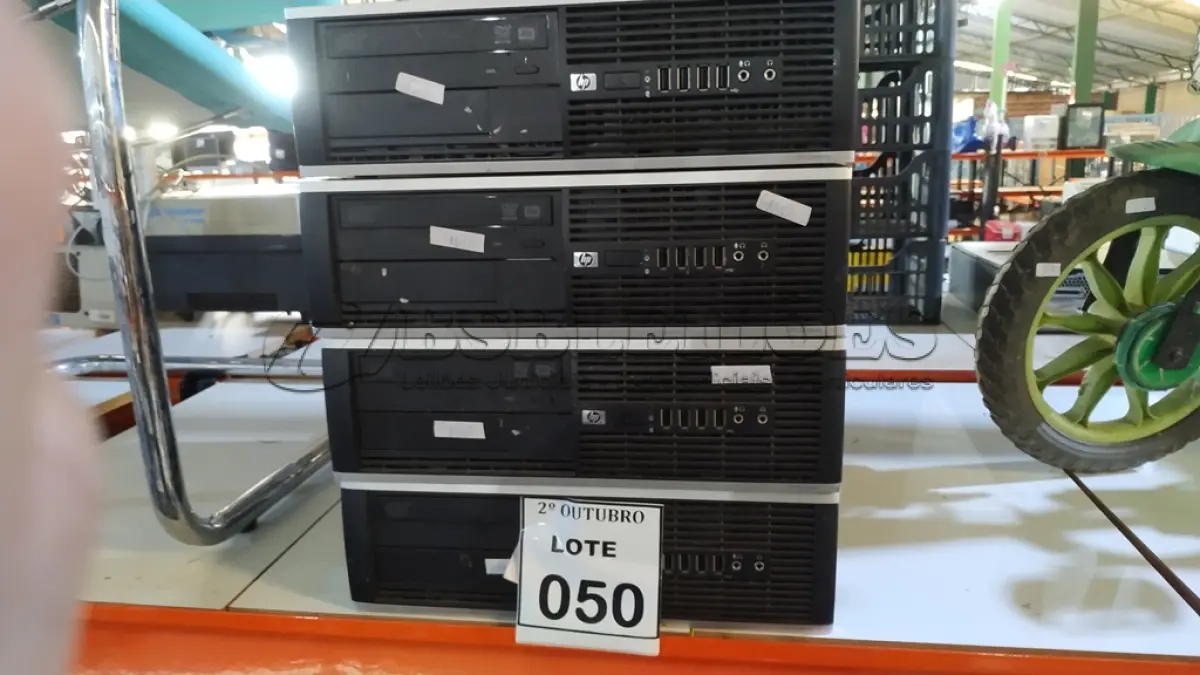 LOTE 050 - 04 CPUS MARCA HP. (NO ESTADO) ATENÇÃO! FAZER A VISITAÇÃO ANTES DE ARREMATAR, NÃO SABEMOS SE FUNCIONA, LEILÃO NÃO TEM GARANTIA E NEM DEVOLUÇÃO, SUJEITO A POSSÍVEIS AVARIAS VISÍVEIS/OCULTAS E/OU AUSÊNCIA DE COMPONENTES.