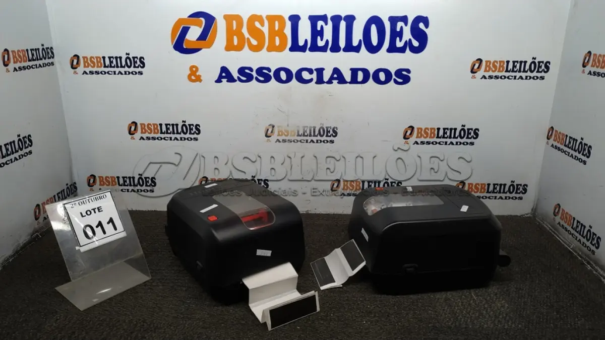 LOTE 011 - 02 IMPRESSORAS DE ETIQUETAS MARCA HONEYWELL. (NO ESTADO) ATENÇÃO! FAZER A VISITAÇÃO ANTES DE ARREMATAR, NÃO SABEMOS SE FUNCIONA, LEILÃO NÃO TEM GARANTIA E NEM DEVOLUÇÃO, SUJEITO A POSSÍVEIS AVARIAS VISÍVEIS/OCULTAS E/OU AUSÊNCIA DE COMPONENTES.