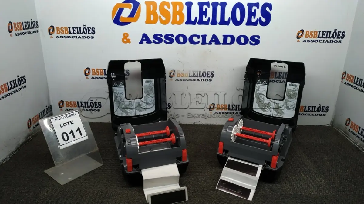 LOTE 011 - 02 IMPRESSORAS DE ETIQUETAS MARCA HONEYWELL. (NO ESTADO) ATENÇÃO! FAZER A VISITAÇÃO ANTES DE ARREMATAR, NÃO SABEMOS SE FUNCIONA, LEILÃO NÃO TEM GARANTIA E NEM DEVOLUÇÃO, SUJEITO A POSSÍVEIS AVARIAS VISÍVEIS/OCULTAS E/OU AUSÊNCIA DE COMPONENTES.