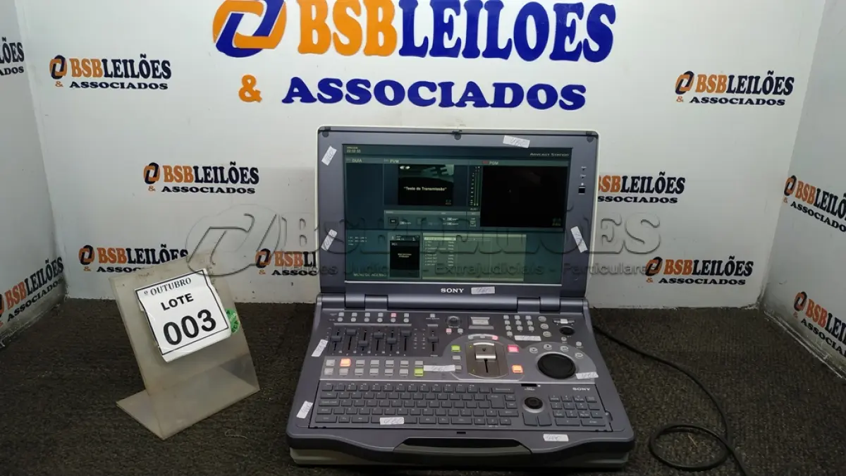 LOTE 003 - 01 EDITOR DE VÍDEO ANYCAST STATION MARCA SONY. (NO ESTADO) ATENÇÃO! FAZER A VISITAÇÃO ANTES DE ARREMATAR, NÃO SABEMOS SE FUNCIONA, LEILÃO NÃO TEM GARANTIA E NEM DEVOLUÇÃO, SUJEITO A POSSÍVEIS AVARIAS VISÍVEIS/OCULTAS E/OU AUSÊNCIA DE COMPONENTES.