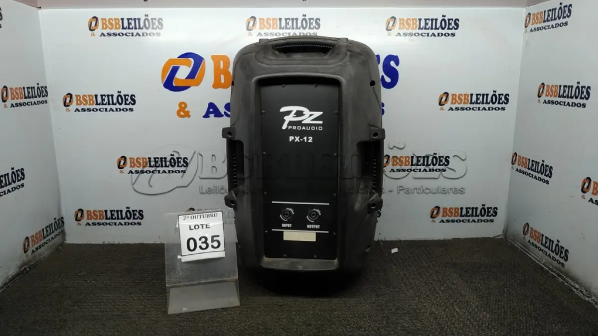 LOTE 035 - 01 CAIXA DE SOM MARCA PZ PRO ÁUDIO. (NO ESTADO) ATENÇÃO! FAZER A VISITAÇÃO ANTES DE ARREMATAR, NÃO SABEMOS SE FUNCIONA. LEILÃO NÃO TEM GARANTIA E NEM DEVOLUÇÃO, SUJEITO A POSSÍVEIS AVARIAS VISÍVEIS/OCULTAS E/OU AUSÊNCIA DE COMPONENTES
