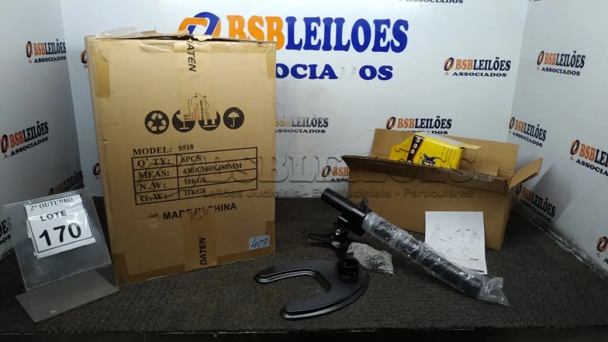 LOTE 170 - 01 CAIXA COM 06 SUPORTES PARA MONITORES MARCA DATEN. (NO ESTADO) ATENÇÃO! FAZER A VISITAÇÃO ANTES DE ARREMATAR, NÃO SABEMOS SE FUNCIONA, LEILÃO NÃO TEM GARANTIA E NEM DEVOLUÇÃO, SUJEITO A POSSÍVEIS AVARIAS VISÍVEIS/OCULTAS E/OU AUSÊNCIA DE COMPONENTES.