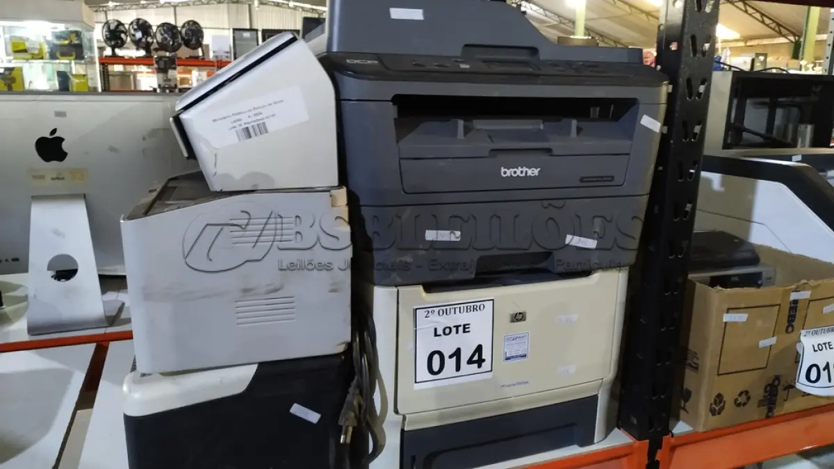 LOTE 014 - 01 IMPRESSORA MULTIFUNCIONAL MARCA BROTHER MODELO DCO-L25400W, 03 IMPRESSORAS DE MARCAS E MODELOS DIVERSOS 01 SCANNER MARCA FUJITSU. (NO ESTADO) ATENÇÃO! FAZER A VISITAÇÃO ANTES DE ARREMATAR, NÃO SABEMOS SE FUNCIONA, LEILÃO NÃO TEM GARANTIA E NEM DEVOLUÇÃO, SUJEITO A POSSÍVEIS AVARIAS VISÍVEIS/OCULTAS E/OU AUSÊNCIA DE COMPONENTES.