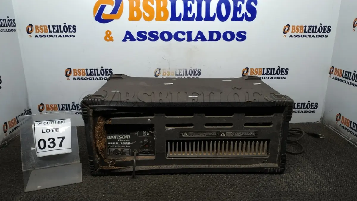 LOTE 037 - 01 AMPLIFICADOR DE SOM MODELO NPRH 1400 SUPER MARCA WATTSOM. (NO ESTADO) ATENÇÃO! FAZER A VISITAÇÃO ANTES DE ARREMATAR, NÃO SABEMOS SE FUNCIONA, LEILÃO NÃO TEM GARANTIA E NEM DEVOLUÇÃO, SUJEITO A POSSÍVEIS AVARIAS VISÍVEIS/OCULTAS E/OU AUSÊNCIA DE COMPONENTES.