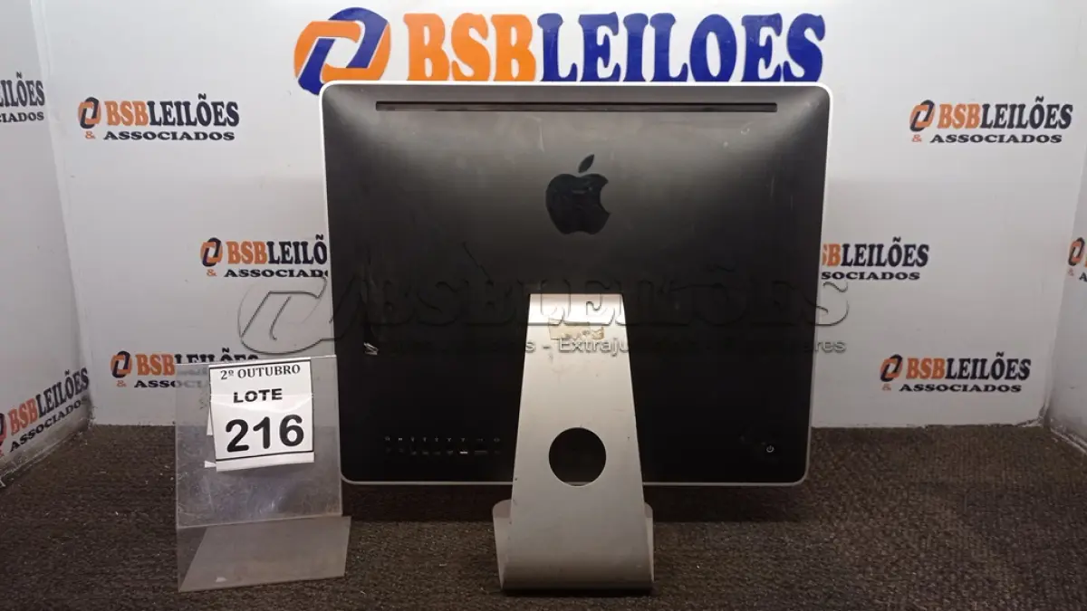 LOTE 216 - 01 IMAC APPLE. (NO ESTADO) ATENÇÃO! FAZER A VISITAÇÃO ANTES DE ARREMATAR, NÃO SABEMOS SE FUNCIONA, LEILÃO NÃO TEM GARANTIA E NEM DEVOLUÇÃO, SUJEITO A POSSÍVEIS AVARIAS VISÍVEIS/OCULTAS E/OU AUSÊNCIA DE COMPONENTES.