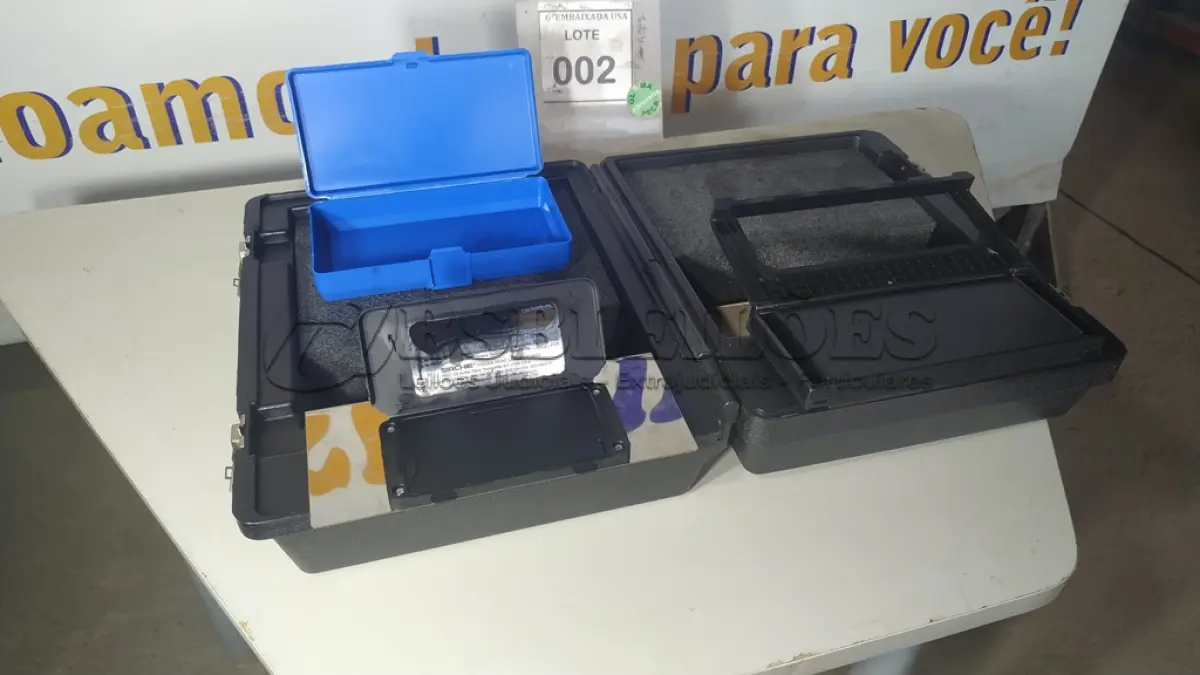 LOTE 002 - 01 MALETA PARA COLETA DE DIGITAIS FRINGERPRINT TAKING KIT. (NO ESTADO EM QUE SE ENCONTRA. SUJEITO A AVARIAS OCULTAS/VISÍVEIS.)