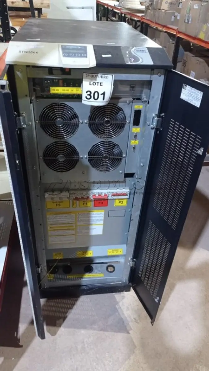 LOTE 301 - 01 NOBREAK MARCA SBI. (NO ESTADO) ATENÇÃO! FAZER A VISITAÇÃO ANTES DE ARREMATAR, NÃO SABEMOS SE FUNCIONA, LEILÃO NÃO TEM GARANTIA E NEM DEVOLUÇÃO, SUJEITO A POSSÍVEIS AVARIAS VISÍVEIS/OCULTAS E/OU AUSÊNCIA DE COMPONENTES.