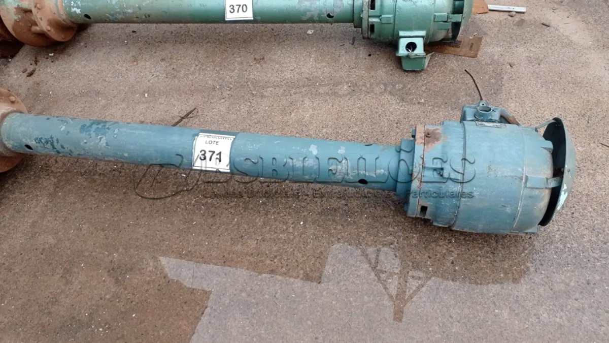 LOTE 371 - 01 BOMBA D’AGUA.  (NO ESTADO EM QUE SE ENCONTRA. SUJEITO A AVARIAS OCULTAS/VISÍVEIS.)