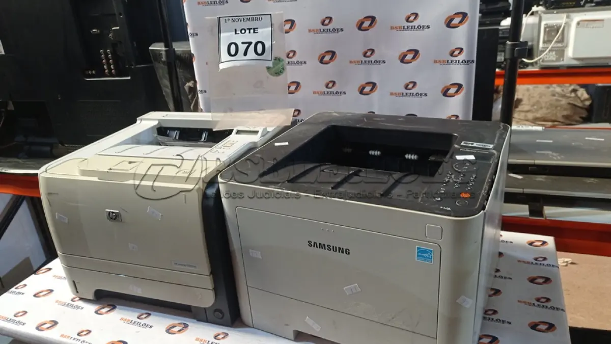 LOTE 070 - 02 IMPRESSORAS MARCAS HP E SAMSUNG. (NO ESTADO) ATENÇÃO! FAZER A VISITAÇÃO ANTES DE ARREMATAR, NÃO SABEMOS SE FUNCIONA, LEILÃO NÃO TEM GARANTIA E NEM DEVOLUÇÃO, SUJEITO A POSSÍVEIS AVARIAS VISÍVEIS/OCULTAS E/OU AUSÊNCIA DE COMPONENTES.
