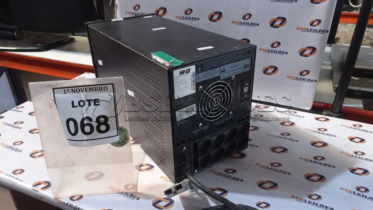 LOTE 068 - 01 NOBREAK MARCA NHS. (NO ESTADO) ATENÇÃO! FAZER A VISITAÇÃO ANTES DE ARREMATAR, NÃO SABEMOS SE FUNCIONA, LEILÃO NÃO TEM GARANTIA E NEM DEVOLUÇÃO, SUJEITO A POSSÍVEIS AVARIAS VISÍVEIS/OCULTAS E/OU AUSÊNCIA DE COMPONENTES.