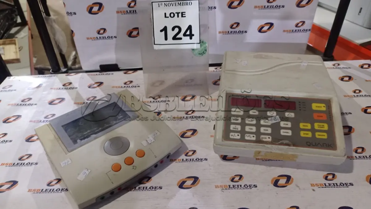 LOTE 124 - 01 GERADOR UNIVERSAL DE PULSO E 01 EQUIPAMENTO DE ELETROESTIMULAÇÃO. (NO ESTADO) ATENÇÃO! FAZER A VISITAÇÃO ANTES DE ARREMATAR, NÃO SABEMOS SE FUNCIONA, LEILÃO NÃO TEM GARANTIA E NEM DEVOLUÇÃO, SUJEITO A POSSÍVEIS AVARIAS VISÍVEIS/OCULTAS E/OU AUSÊNCIA DE COMPONENTES.