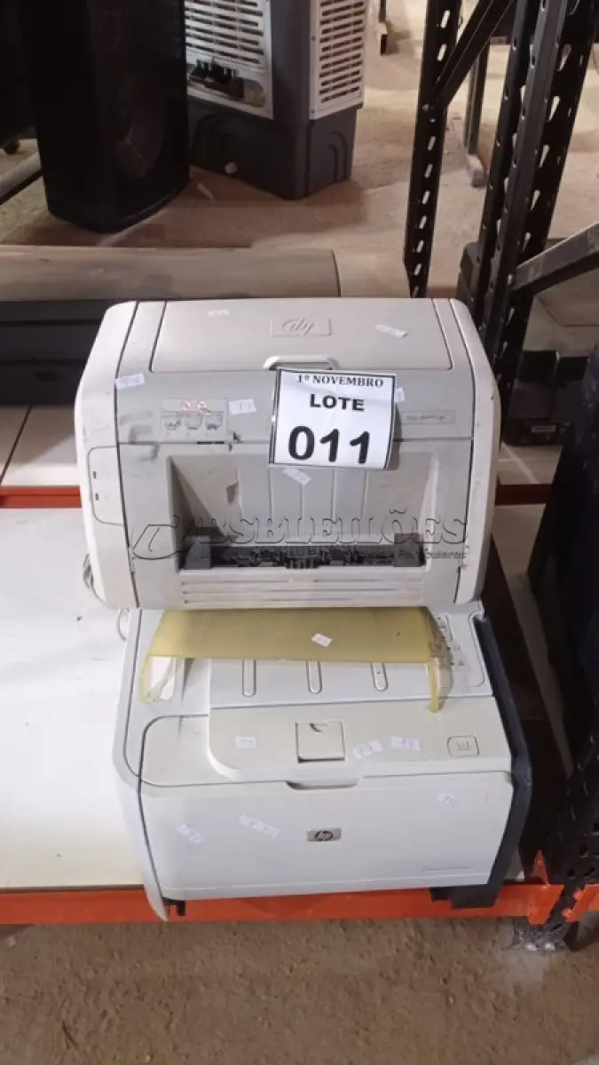 LOTE 011 - 03 IMPRESSORAS DE MARCAS E MODELOS DIVERSOS. (NO ESTADO) ATENÇÃO! FAZER A VISITAÇÃO ANTES DE ARREMATAR, NÃO SABEMOS SE FUNCIONA, LEILÃO NÃO TEM GARANTIA E NEM DEVOLUÇÃO, SUJEITO A POSSÍVEIS AVARIAS VISÍVEIS/OCULTAS E/OU AUSÊNCIA DE COMPONENTES.