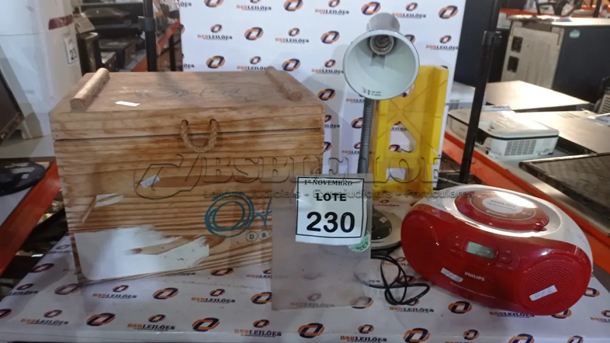 LOTE 230