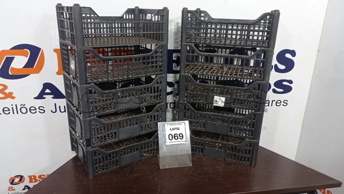LOTE 069 - 10 CESTAS ORGANIZADORA. (NO ESTADO) ATENÇÃO! FAZER A VISITAÇÃO ANTES DE ARREMATAR, NÃO SABEMOS SE FUNCIONA, LEILÃO NÃO TEM GARANTIA E NEM DEVOLUÇÃO, SUJEITO A POSSÍVEIS AVARIAS VISÍVEIS/OCULTAS E/OU AUSÊNCIA DE COMPONENTES.