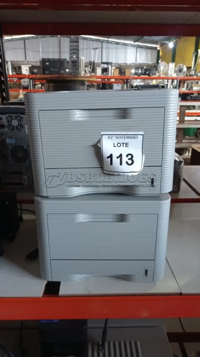 LOTE 113 - 02 IMPRESSORAS MODELO ML-3750ND MARCA SAMSUNG. (NO ESTADO) ATENÇÃO! FAZER A VISITAÇÃO ANTES DE ARREMATAR, NÃO SABEMOS SE FUNCIONA, LEILÃO NÃO TEM GARANTIA E NEM DEVOLUÇÃO, SUJEITO A POSSÍVEIS AVARIAS VISÍVEIS/OCULTAS E/OU AUSÊNCIA DE COMPONENTES.