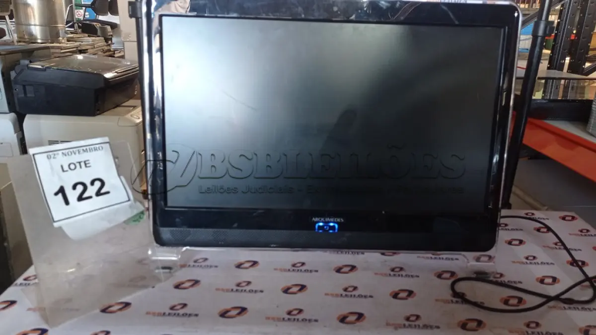 LOTE 122 - 01 ALL IN ONE MARCA ARQUIMEDES. (NO ESTADO) ATENÇÃO! FAZER A VISITAÇÃO ANTES DE ARREMATAR, NÃO SABEMOS SE FUNCIONA, LEILÃO NÃO TEM GARANTIA E NEM DEVOLUÇÃO, SUJEITO A POSSÍVEIS AVARIAS VISÍVEIS/OCULTAS E/OU AUSÊNCIA DE COMPONENTES.