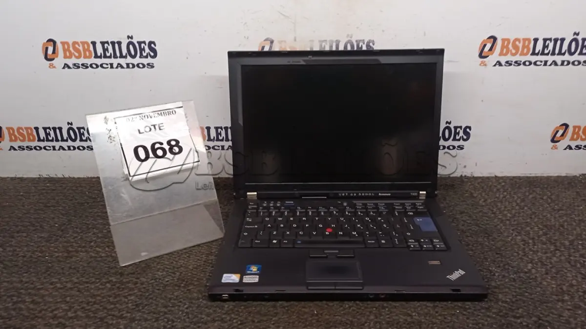LOTE 068 - 01 NOTEBOOK MARCA LENOVO SÉRIE THINKPAD COM MALETA. (NO ESTADO) ATENÇÃO! FAZER A VISITAÇÃO ANTES DE ARREMATAR, NÃO SABEMOS SE FUNCIONA, LEILÃO NÃO TEM GARANTIA E NEM DEVOLUÇÃO, SUJEITO A POSSÍVEIS AVARIAS VISÍVEIS/OCULTAS E/OU AUSÊNCIA DE COMPONENTES.