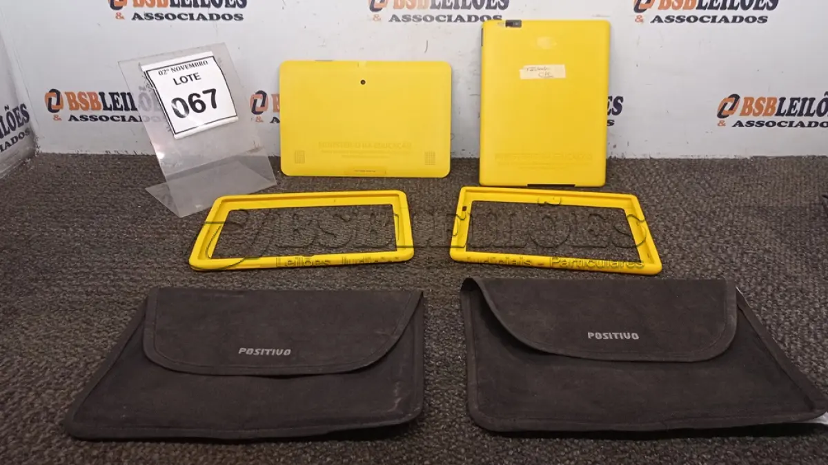 LOTE 067 - 02 TABLETS MARCA POSITIVO COM CAPA. (NO ESTADO) ATENÇÃO! FAZER A VISITAÇÃO ANTES DE ARREMATAR, NÃO SABEMOS SE FUNCIONA, LEILÃO NÃO TEM GARANTIA E NEM DEVOLUÇÃO, SUJEITO A POSSÍVEIS AVARIAS VISÍVEIS/OCULTAS E/OU AUSÊNCIA DE COMPONENTES.
