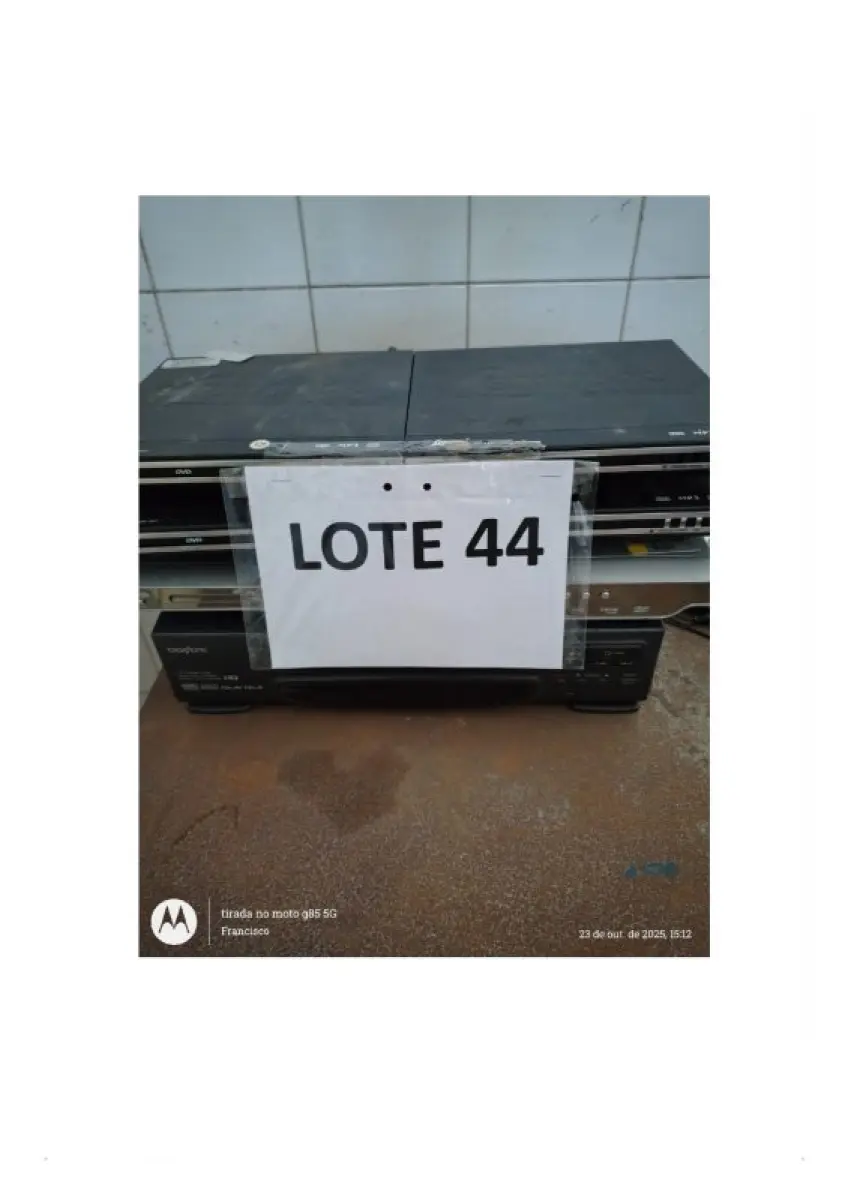 LOTE 044