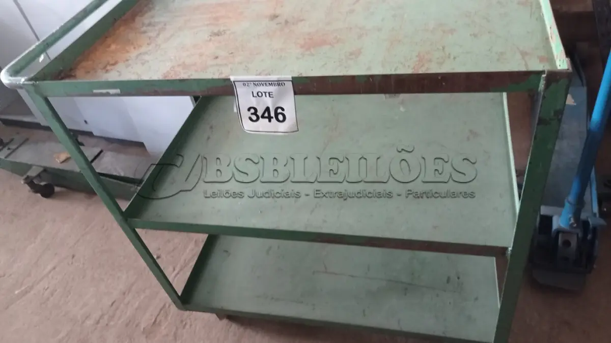 LOTE 346 - 01 CARRINHO DE FERRO PARA OFICINAS COM 03 COMPARTIMENTOS. (NO ESTADO) ATENÇÃO! FAZER A VISITAÇÃO ANTES DE ARREMATAR, NÃO SABEMOS SE FUNCIONA, LEILÃO NÃO TEM GARANTIA E NEM DEVOLUÇÃO, SUJEITO A POSSÍVEIS AVARIAS VISÍVEIS/OCULTAS E/OU AUSÊNCIA DE COMPONENTES.