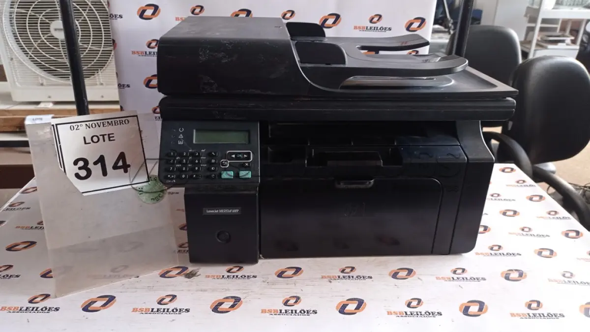 LOTE 314 - 01 IMPRESSORA MULTIFUNCIONAL MODELO M1212 MARCA HP. (NO ESTADO) ATENÇÃO! FAZER A VISITAÇÃO ANTES DE ARREMATAR, NÃO SABEMOS SE FUNCIONA, LEILÃO NÃO TEM GARANTIA E NEM DEVOLUÇÃO, SUJEITO A POSSÍVEIS AVARIAS VISÍVEIS/OCULTAS E/OU AUSÊNCIA DE COMPONENTES.