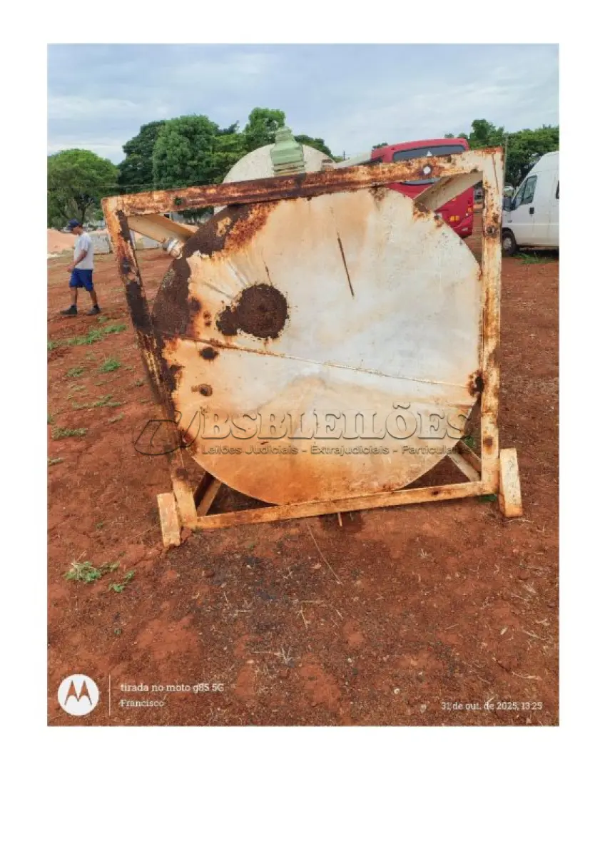 LOTE 142 - 01 CAIXA D'ÁGUA DO TIPO TAÇA RESERVATÓRIO COM CAPACIDADE DE 20.000 LITROS. (NO ESTADO DE CONSERVAÇÃO QUE SE ENCONTRA)