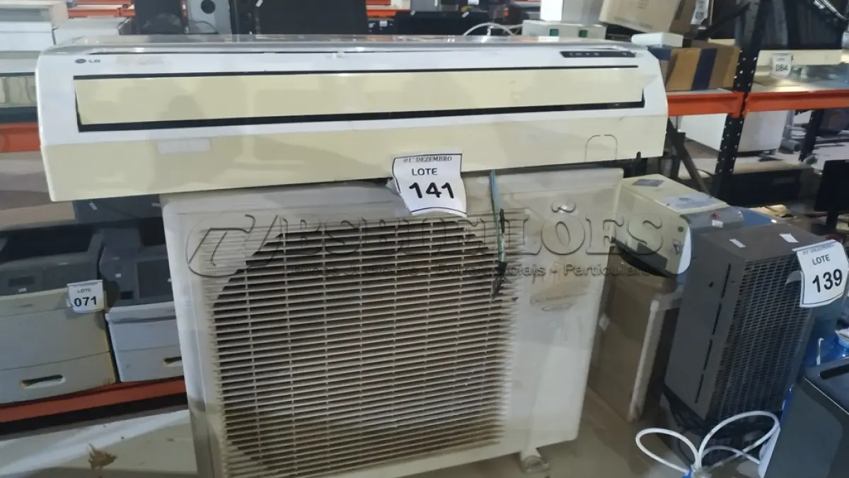 LOTE 141 - 01 CONDENSADORA DE 12.000 BTUS MARCA FUJITSU 01 EVAPORADORA MARCA JUJITSU. (NO ESTADO) ATENÇÃO! FAZER A VISITAÇÃO ANTES DE ARREMATAR, NÃO SABEMOS SE FUNCIONA, LEILÃO NÃO TEM GARANTIA E NEM DEVOLUÇÃO, SUJEITO A POSSÍVEIS AVARIAS VISÍVEIS/OCULTAS E/OU AUSÊNCIA DE COMPONENTES.
