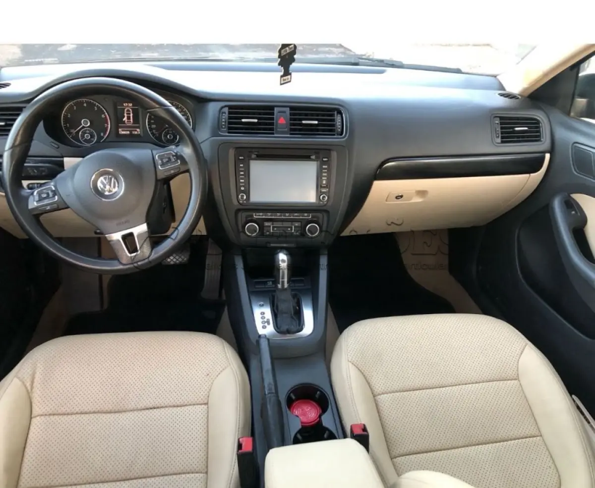 LOTE 362 - 01 VW/JETTA 2.0  ANO 2013, COR PRETA, FLEX (NO ESTADO)