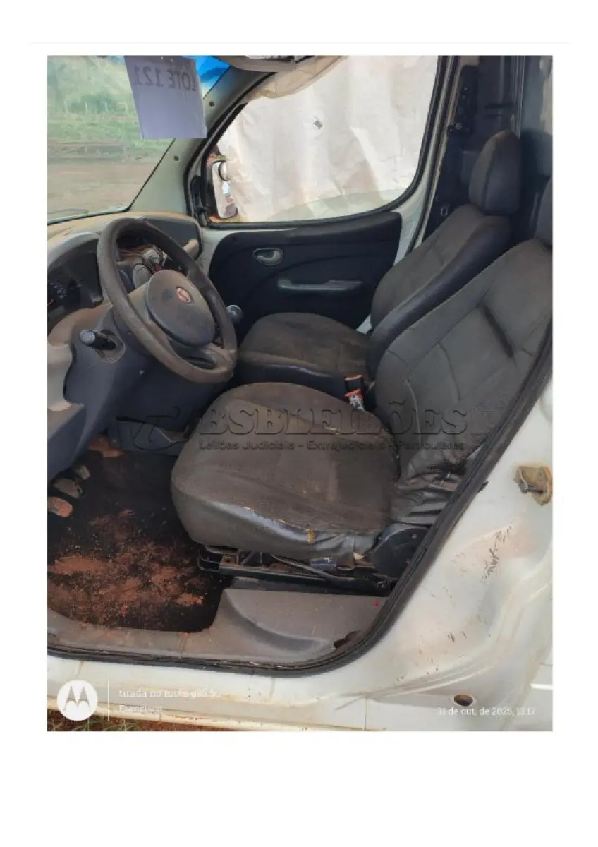LOTE 121 - 01 VEÍCULO AUTOMOTOR MARCA FIAT, MODELO DOBLÔ-CARGO 1.8 FLEX, UTILITÁRIO LEVE, COR BRANCA, MODELO: 2010/2011; BICOMBUSTÍVEL, CAP. 02 PASS. PLACA JJU-3671 – RENAVAM 00234357754 – CHASSI Nº 9BD223156B2019348. (NO ESTADO DE CONSERVAÇÃO QUE SE ENCONTRA)