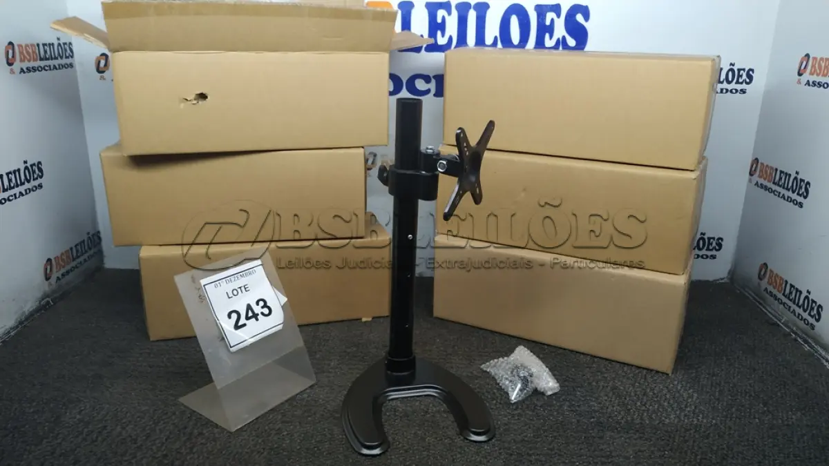 LOTE 243 - 01 CAIXA COM 06 SUPORTES PARA MONITORES MARCA DATEN. (NO ESTADO) ATENÇÃO! FAZER A VISITAÇÃO ANTES DE ARREMATAR, NÃO SABEMOS SE FUNCIONA, LEILÃO NÃO TEM GARANTIA E NEM DEVOLUÇÃO, SUJEITO A POSSÍVEIS AVARIAS VISÍVEIS/OCULTAS E/OU AUSÊNCIA DE COMPONENTES.