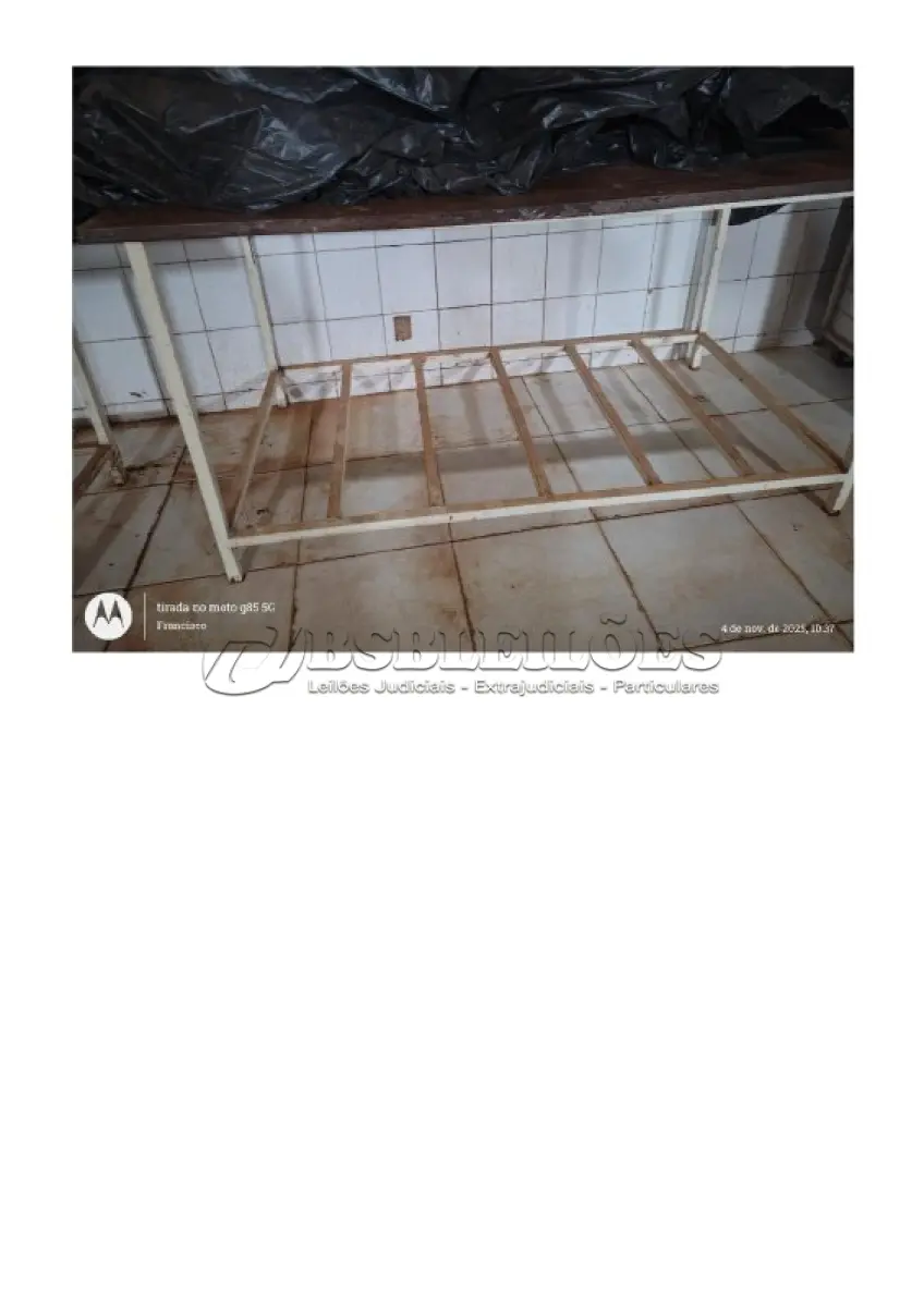 LOTE 093 - 10 ITENS DE MATERIAL DE PANIFICAÇÃO CONTENDO: 01 FORNO TURBO ELETRICO EM AÇO INOX E VISOR DE VIDRO PARA 10 ESTEIRAS, MOTOR DE 1 a 2 CV, MODELO FET 10, MARCA VENANCIO; 05 MESAS PARA MANIPULAÇÃO DE MASSAS PANIFICAÇÃO; 01 MESA DE AÇO PARA CORTE DE MASSA; 01 MODELADOR PARA PÃES, ELÉTRICO DE 220V, ANTICORROSIVO E ACABAMENTO EM AÇO INOX 430, DIMENSÕES: 1,25 x 0,74 x 0,74M, POTÊNCIA 0,37KW, TRIFASICO 380V.; 01 BALANÇA DIGITAL LCD C/ BLACKLIGHT E 5 DÍG DE PESO; ATE 20KG PRATO AÇO INOXIDÁVEL; FONTE FULL RANGE (90 A 240 VAC) TECLADO C/SINAL SONORO; BAT/ 210 HRS E 01 FATIADEIRA PARA PÃES ESPECIAIS. (NO ESTADO DE CONSERVAÇÃO QUE SE ENCONTRAM) 