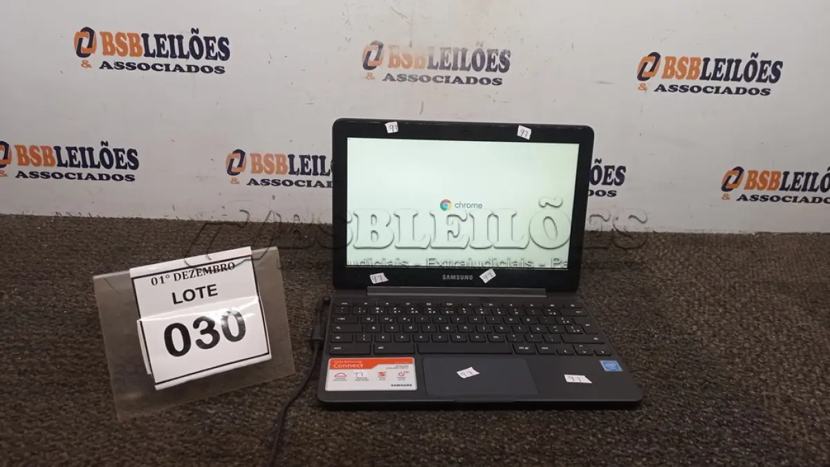 LOTE 030 - 01 NOTEBOOK 16GB TELA 11.6’’ COM FONTE. (NO ESTADO) ATENÇÃO! FAZER A VISITAÇÃO ANTES DE ARREMATAR, NÃO SABEMOS SE FUNCIONA, LEILÃO NÃO TEM GARANTIA E NEM DEVOLUÇÃO, SUJEITO A POSSÍVEIS AVARIAS VISÍVEIS/OCULTAS E/OU AUSÊNCIA DE COMPONENTES.