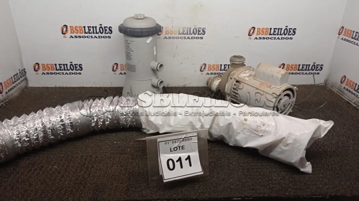 LOTE 011 - 01 BOMBA FILTRO PARA PISCINAS E 01 MOTO BOMBA CENTRIFUGA PARA PISCINAS. (NO ESTADO) ATENÇÃO! FAZER A VISITAÇÃO ANTES DE ARREMATAR, NÃO SABEMOS SE FUNCIONA, LEILÃO NÃO TEM GARANTIA E NEM DEVOLUÇÃO, SUJEITO A POSSÍVEIS AVARIAS VISÍVEIS/OCULTAS E/OU AUSÊNCIA DE COMPONENTES.