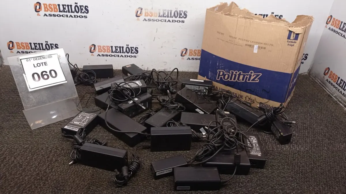 LOTE 060 - 01 LOTE COM VÁRIAS FONTES DIVERSAS. (NO ESTADO) ATENÇÃO! FAZER A VISITAÇÃO ANTES DE ARREMATAR, NÃO SABEMOS SE FUNCIONA, LEILÃO NÃO TEM GARANTIA E NEM DEVOLUÇÃO, SUJEITO A POSSÍVEIS AVARIAS VISÍVEIS/OCULTAS E/OU AUSÊNCIA DE COMPONENTES.