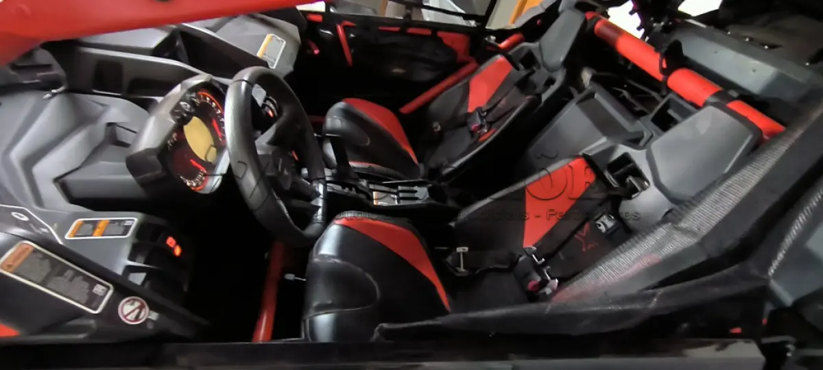 LOTE 138 - 01 VEÍCULO CAN-AM MAVERICK X3 XRS; ANO 2018. (NO ESTADO) ATENÇÃO! FAZER A VISITAÇÃO ANTES DE ARREMATAR, NÃO SABEMOS SE FUNCIONA, LEILÃO NÃO TEM GARANTIA E NEM DEVOLUÇÃO, SUJEITO A POSSÍVEIS AVARIAS VISÍVEIS/OCULTAS E/OU AUSÊNCIA DE COMPONENTES.