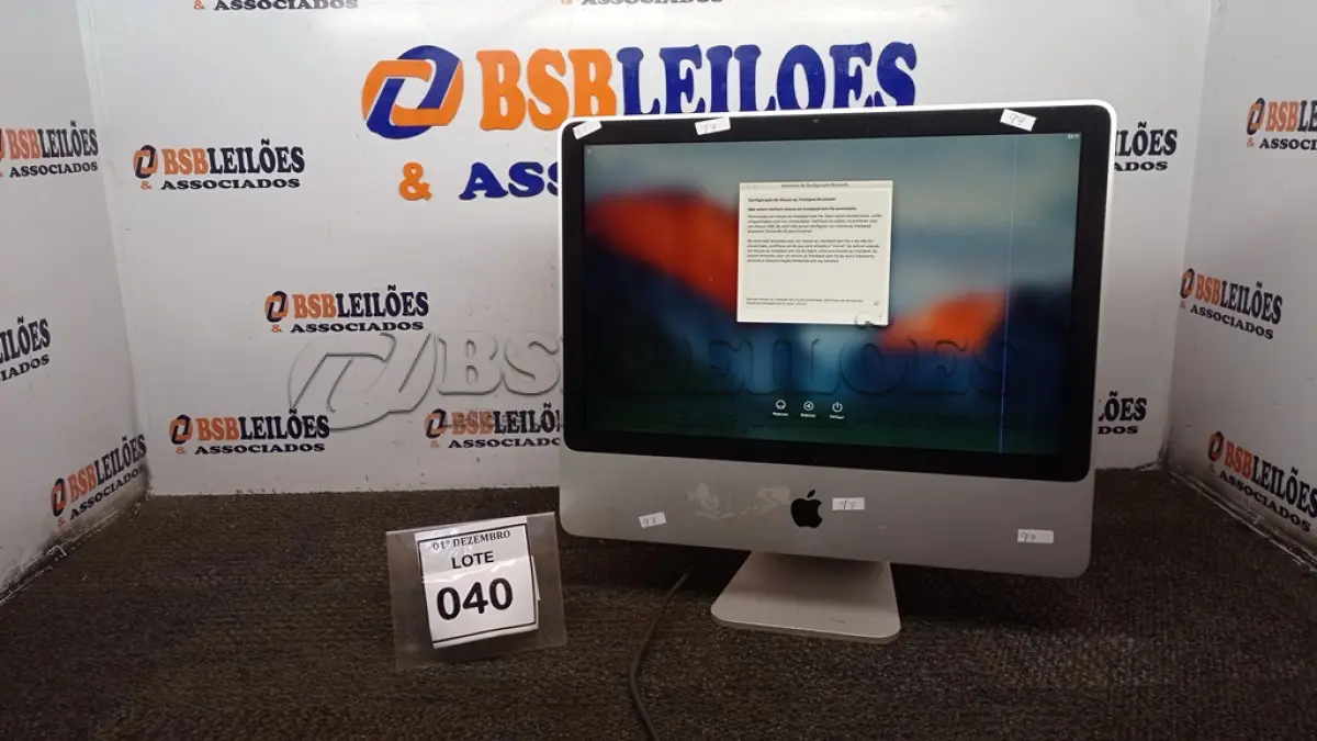 LOTE 040 - 01 IMAC APPLE. (NO ESTADO) ATENÇÃO! FAZER A VISITAÇÃO ANTES DE ARREMATAR, NÃO SABEMOS SE FUNCIONA, LEILÃO NÃO TEM GARANTIA E NEM DEVOLUÇÃO, SUJEITO A POSSÍVEIS AVARIAS VISÍVEIS/OCULTAS E/OU AUSÊNCIA DE COMPONENTES.