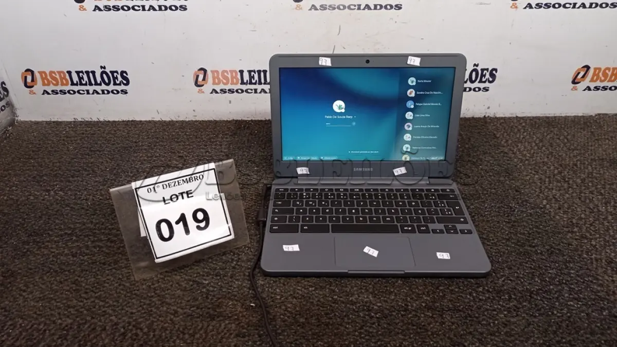 LOTE 019 - 01 NOTEBOOK 16GB TELA 11.6’’. (NO ESTADO) ATENÇÃO! FAZER A VISITAÇÃO ANTES DE ARREMATAR, NÃO SABEMOS SE FUNCIONA, LEILÃO NÃO TEM GARANTIA E NEM DEVOLUÇÃO, SUJEITO A POSSÍVEIS AVARIAS VISÍVEIS/OCULTAS E/OU AUSÊNCIA DE COMPONENTES.