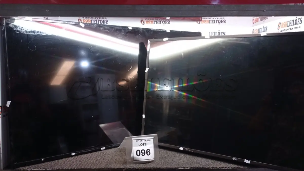 LOTE 096 - 01 TV LCD 43’’ MARCA LG E 01 TV LCD 49’’ MARCA LG. (NO ESTADO) ATENÇÃO! FAZER A VISITAÇÃO ANTES DE ARREMATAR, NÃO SABEMOS SE FUNCIONA, LEILÃO NÃO TEM GARANTIA E NEM DEVOLUÇÃO, SUJEITO A POSSÍVEIS AVARIAS VISÍVEIS/OCULTAS E/OU AUSÊNCIA DE COMPONENTES.