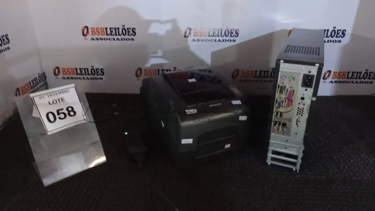LOTE 058 - 01 IMPRESSORA DE ETIQUETAS MARCA BIXOLON E 01 CPU. (NO ESTADO) ATENÇÃO! FAZER A VISITAÇÃO ANTES DE ARREMATAR, NÃO SABEMOS SE FUNCIONA, LEILÃO NÃO TEM GARANTIA E NEM DEVOLUÇÃO, SUJEITO A POSSÍVEIS AVARIAS VISÍVEIS/OCULTAS E/OU AUSÊNCIA DE COMPONENTES.