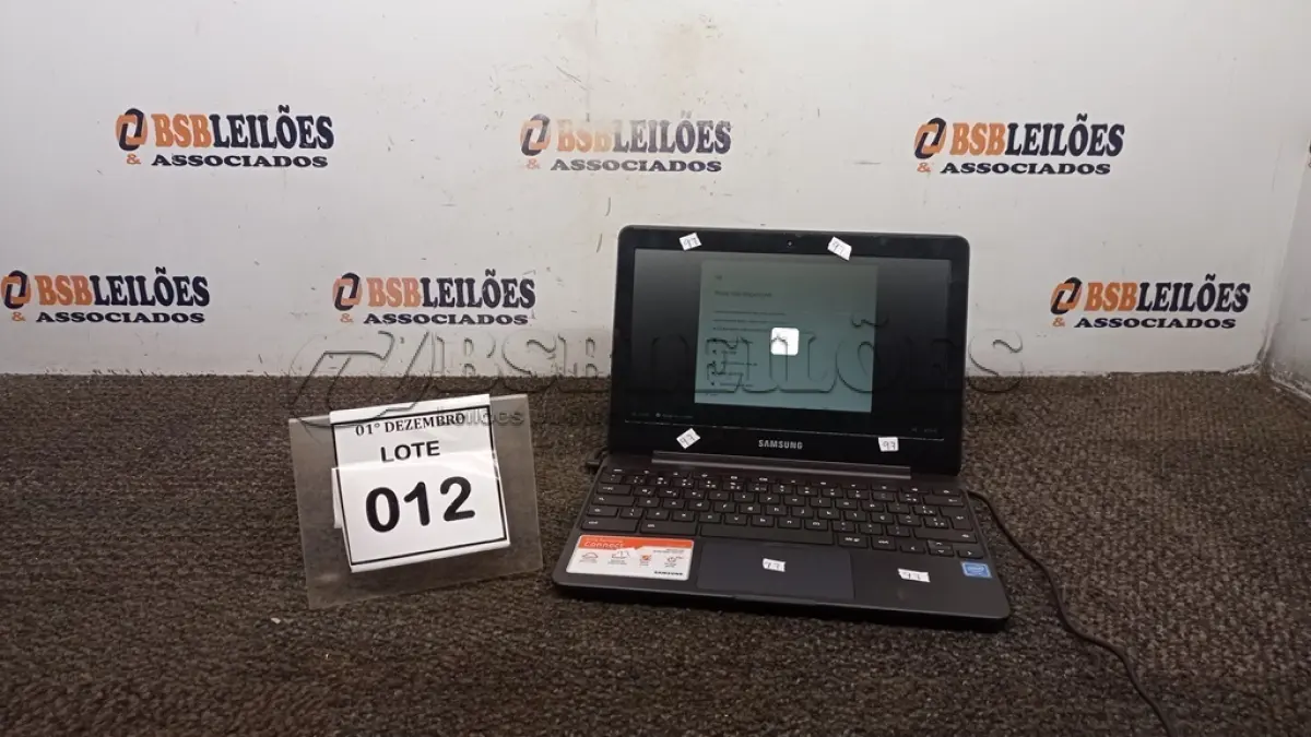 LOTE 012 - 01 NOTEBOOK 16GB TELA 11.6’’. (NO ESTADO) ATENÇÃO! FAZER A VISITAÇÃO ANTES DE ARREMATAR, NÃO SABEMOS SE FUNCIONA, LEILÃO NÃO TEM GARANTIA E NEM DEVOLUÇÃO, SUJEITO A POSSÍVEIS AVARIAS VISÍVEIS/OCULTAS E/OU AUSÊNCIA DE COMPONENTES.