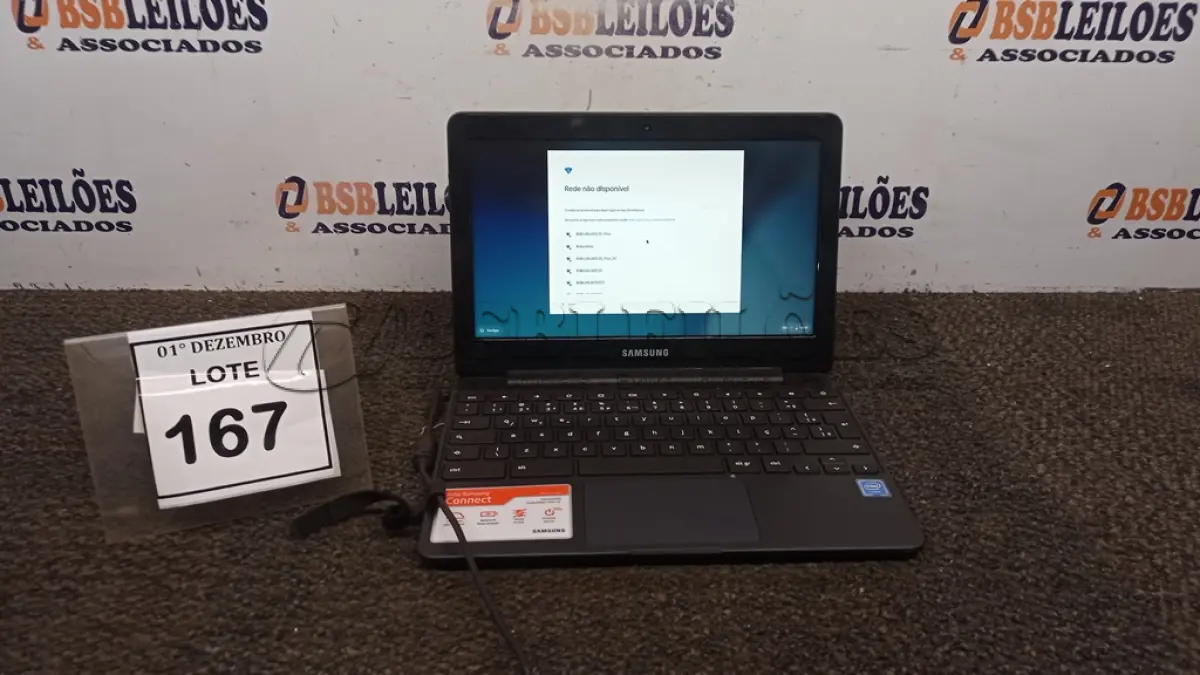 LOTE 167 - 01 NOTEBOOK 16GB TELA 11.6’’. (NO ESTADO) ATENÇÃO! FAZER A VISITAÇÃO ANTES DE ARREMATAR, NÃO SABEMOS SE FUNCIONA, LEILÃO NÃO TEM GARANTIA E NEM DEVOLUÇÃO, SUJEITO A POSSÍVEIS AVARIAS VISÍVEIS/OCULTAS E/OU AUSÊNCIA DE COMPONENTES.